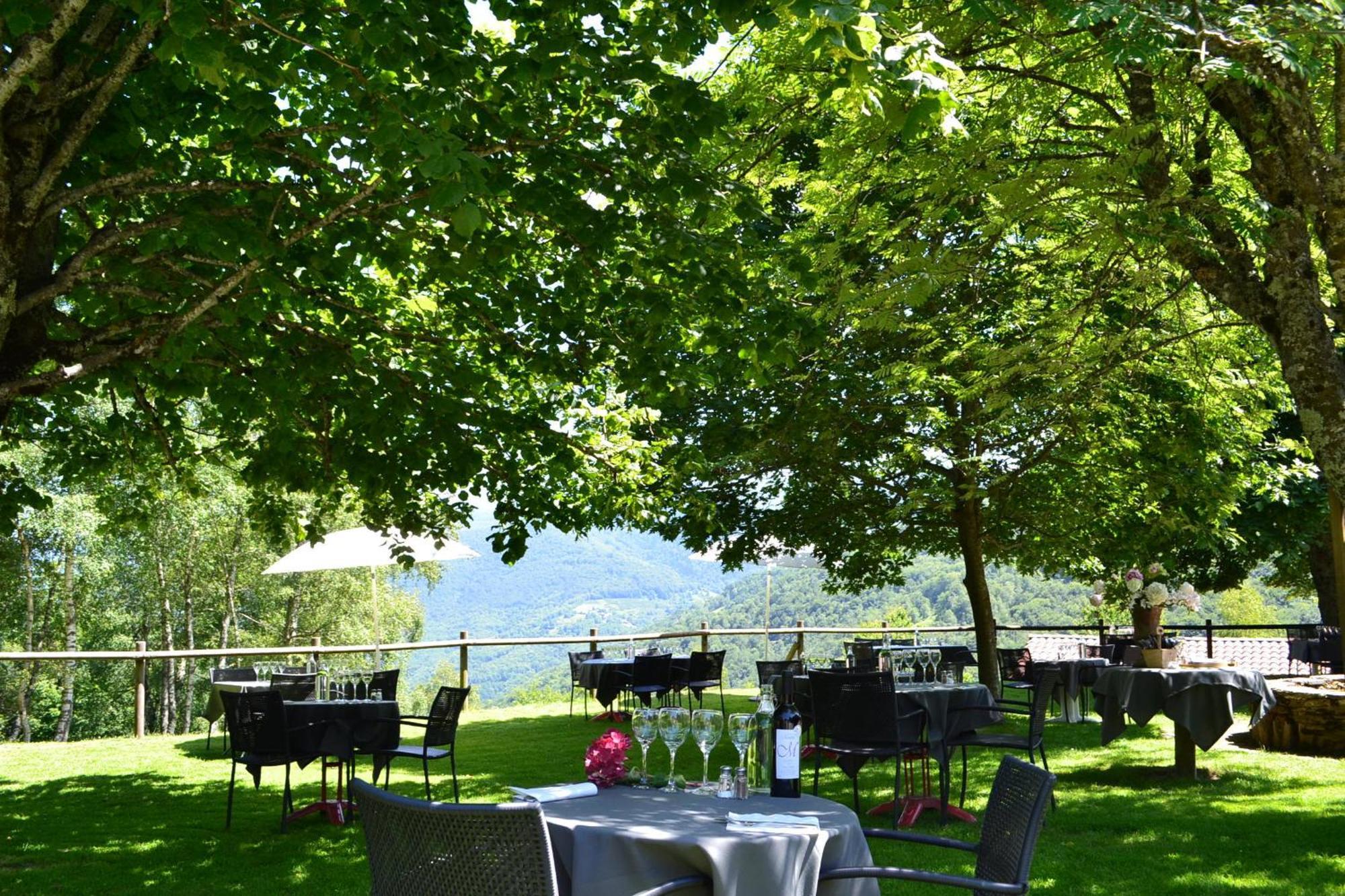 Auberge Les Myrtilles Le Bosc  Exterior foto